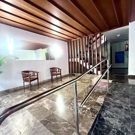 Centro-playa Fontanilla マルベーリャ