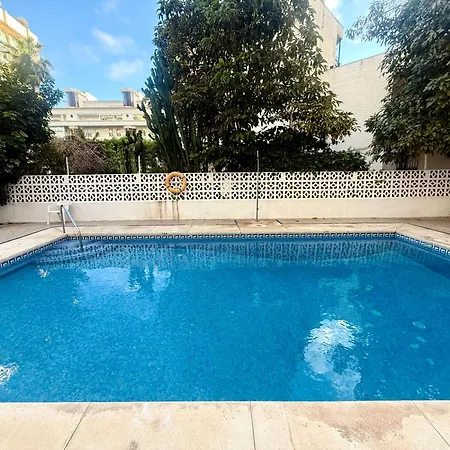 Centro-playa Fontanilla 公寓